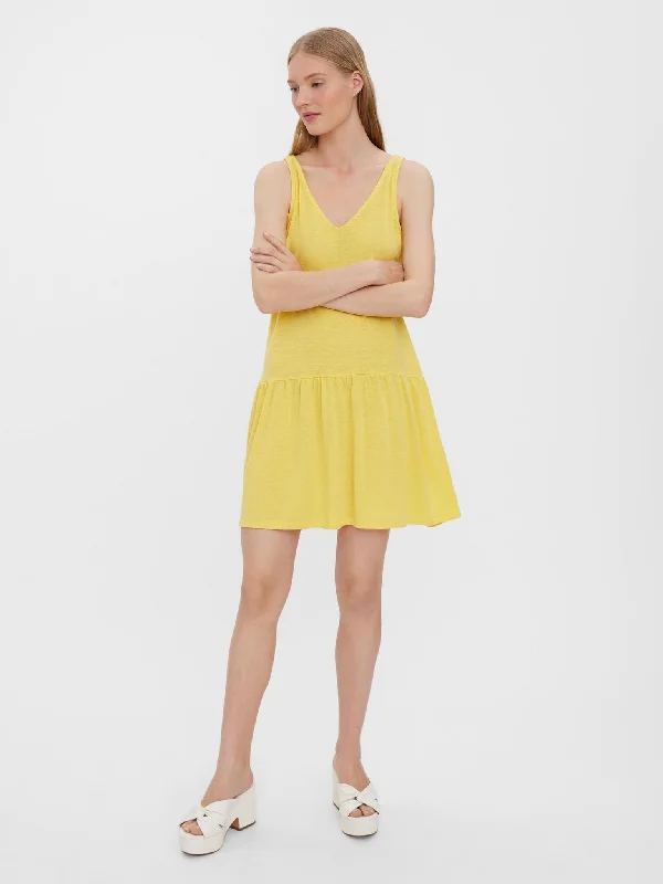 Γυναικείο φόρεμα VMULJAJUNE SL KNEE DRESS 10266914 | 10266914 Tunics Fashionable trendy Γυναικείο φόρεμα VMULJAJUNE SL KNEE DRESS 10266914 | 10266914 Tunics Fashionable trendy