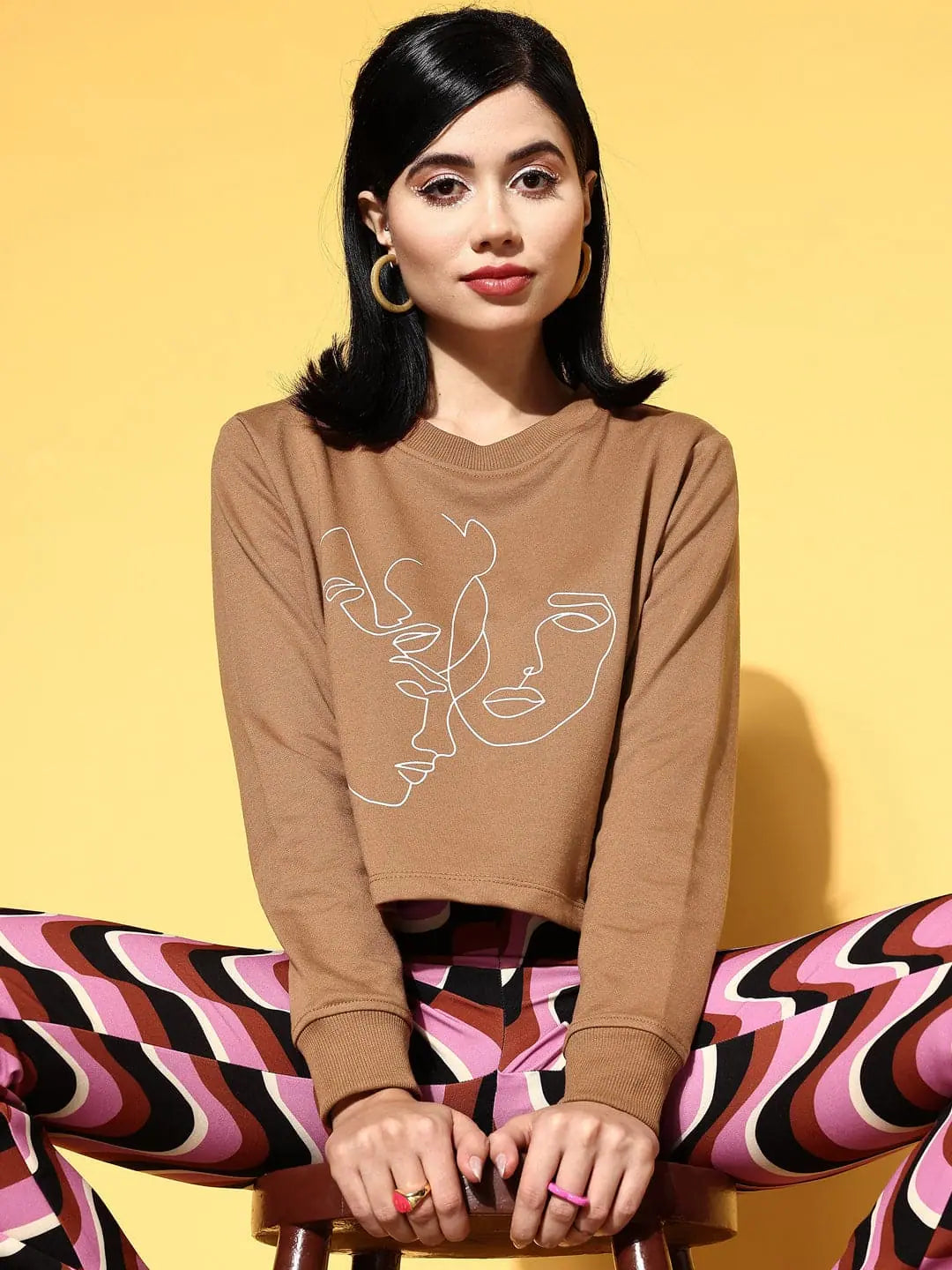 Women Brown Line Art Crop Terry Sweatshirt Hoodie with Double Zipper Versatile Adjustable Women Brown Line Art Crop Terry Sweatshirt Hoodie with Double Zipper Versatile Adjustable