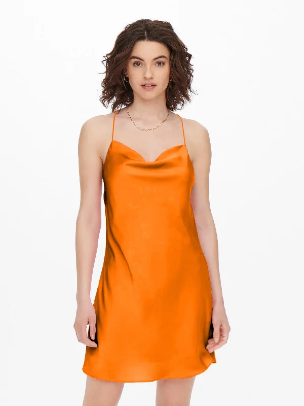 Γυναικείο φόρεμα ONLPRIMROSE SATIN STRAP DRESS 15260129 | 15260129 Tunics Luxurious premium Γυναικείο φόρεμα ONLPRIMROSE SATIN STRAP DRESS 15260129 | 15260129 Tunics Luxurious premium
