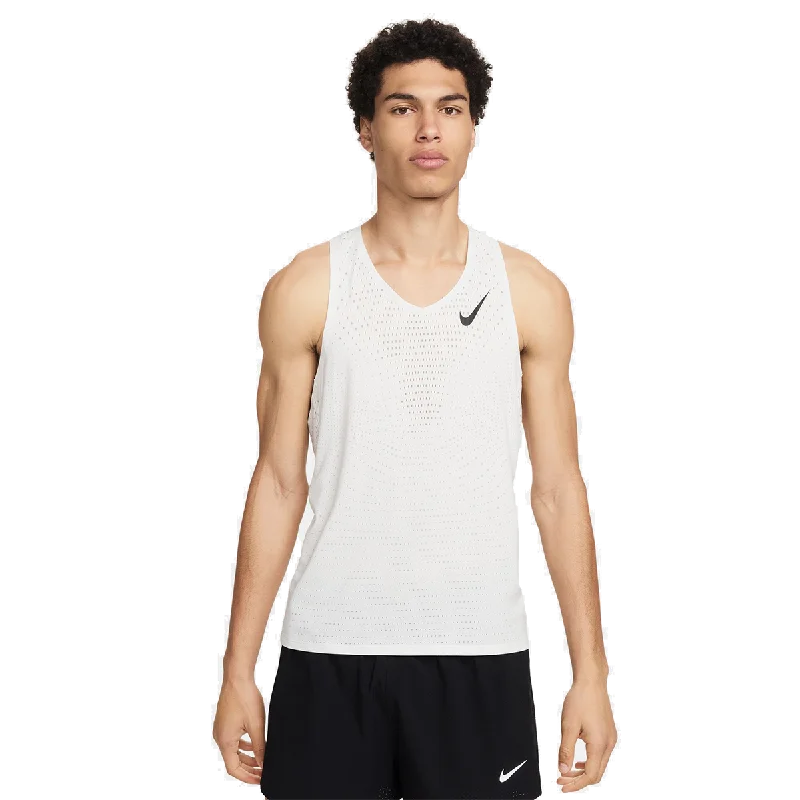 Summit White - Black