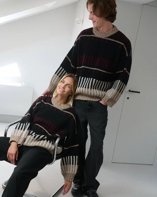Ethno: Schwarzer Pullover aus Alpakawolle Bell Sleeve Stylish