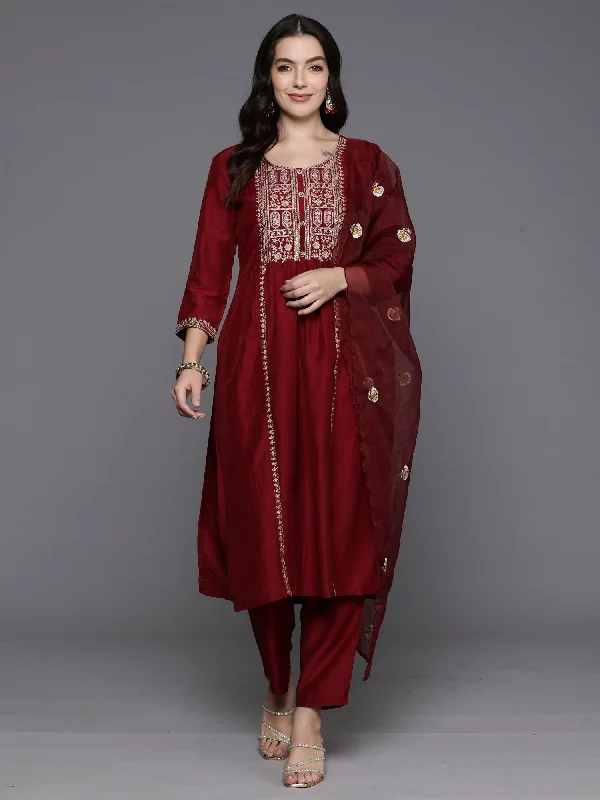 Women Maroon Embroidered Straight Kurta Trousers With Dupatta Set - Taantav Trousers Sale Discount Women Maroon Embroidered Straight Kurta Trousers With Dupatta Set - Taantav Trousers Sale Discount