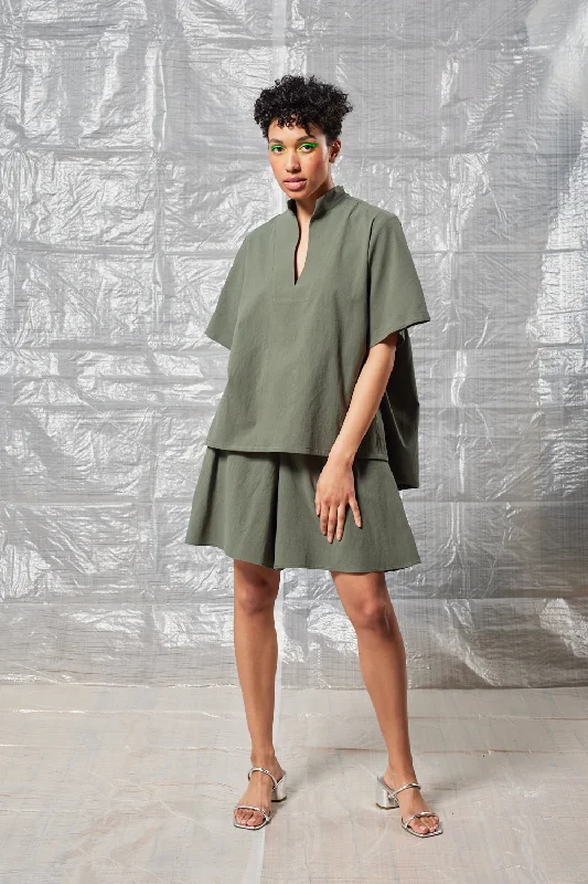Collared Pullover (Sage) Solo Sleeve Pullover