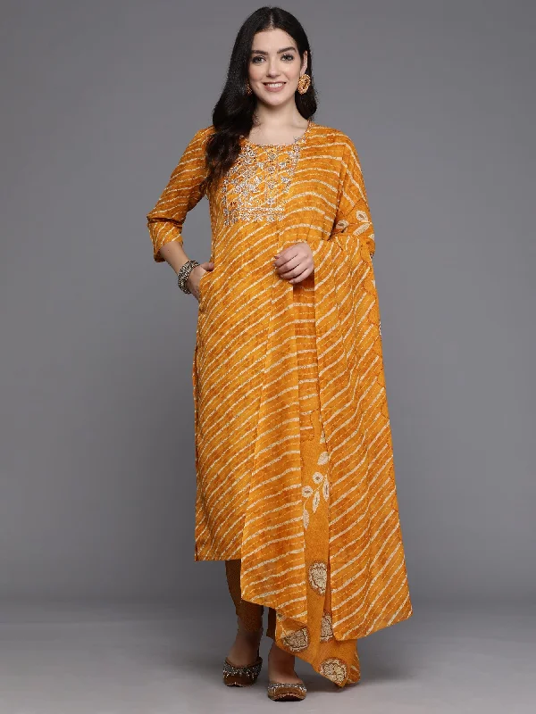 Women Mustard Printed Straight Kurta Trousers With Dupatta Set - Taantav Trousers chic elegant Women Mustard Printed Straight Kurta Trousers With Dupatta Set - Taantav Trousers chic elegant